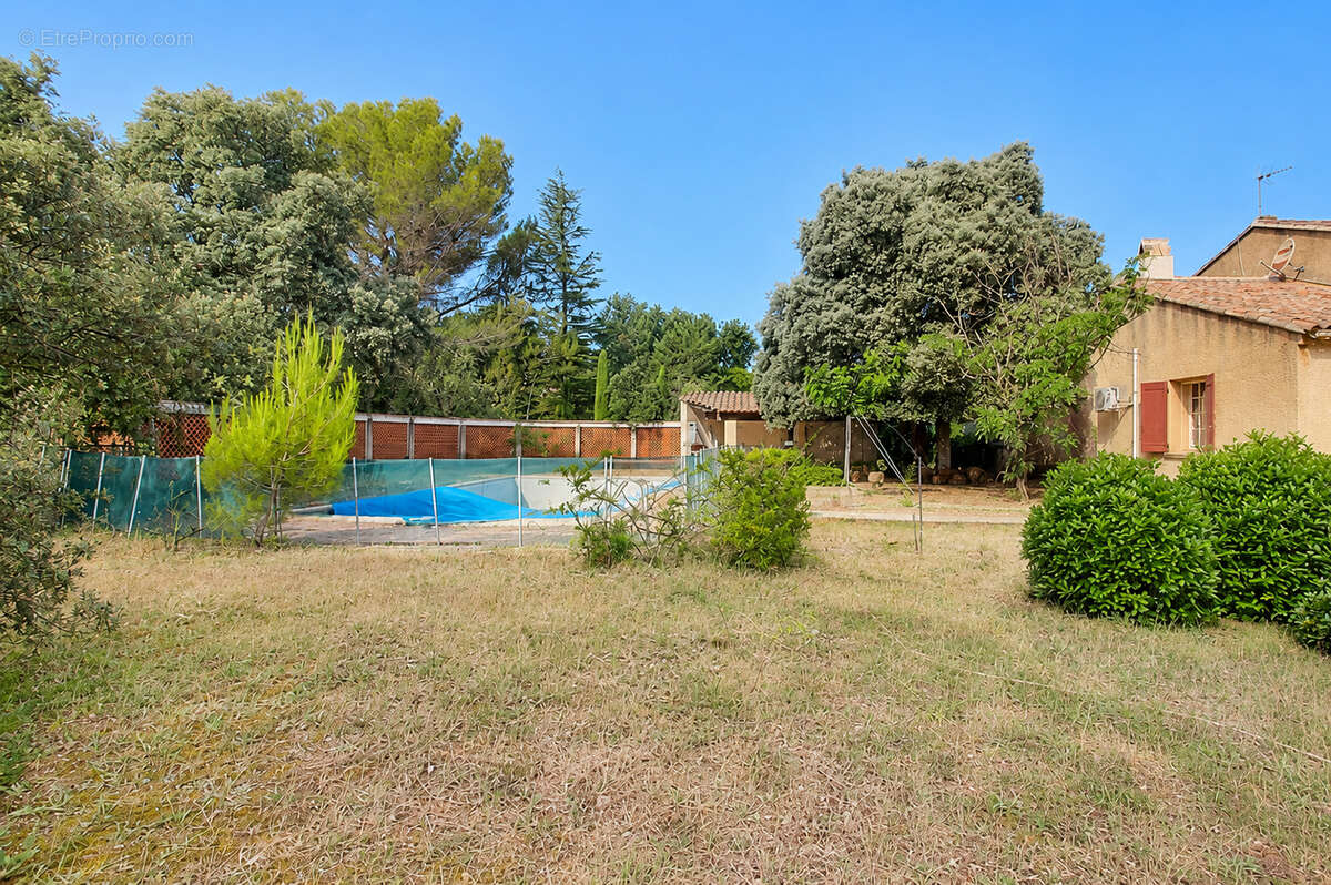 Maison à MAZAN