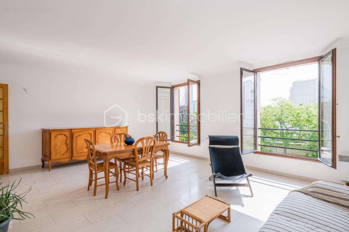 Appartement à AUBERVILLIERS