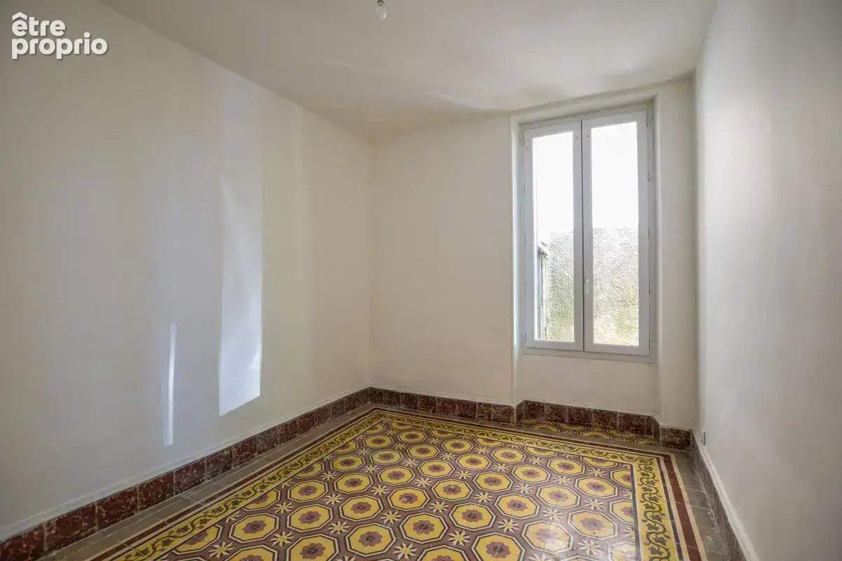 Maison à vendre à Orange, trois chambres et jardin ! - photo 9
