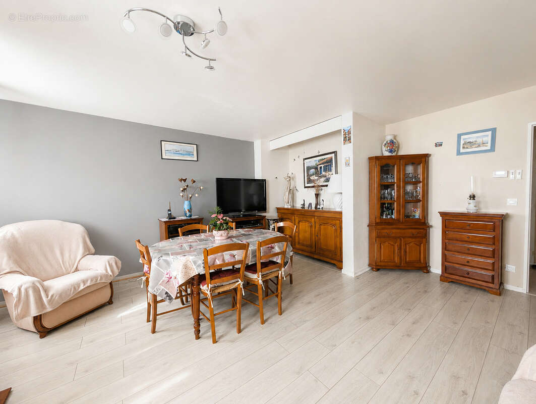 Appartement à LIEUSAINT