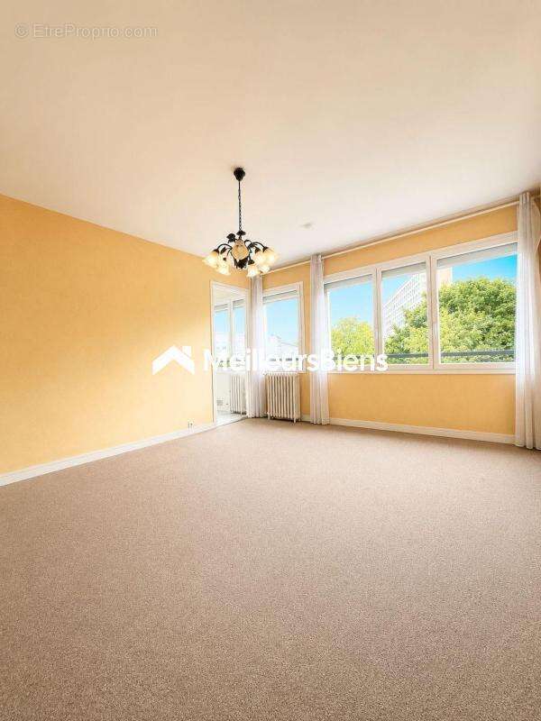 Appartement à MAISONS-ALFORT