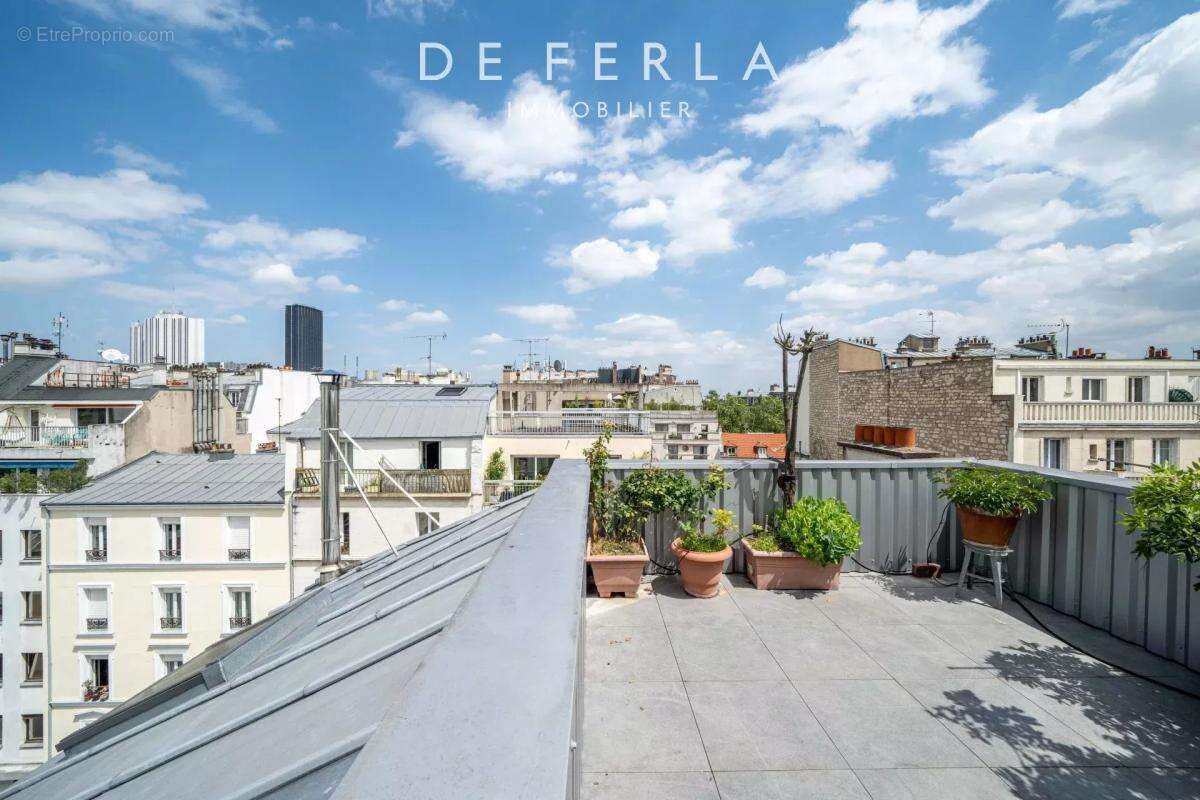 Appartement à PARIS-14E