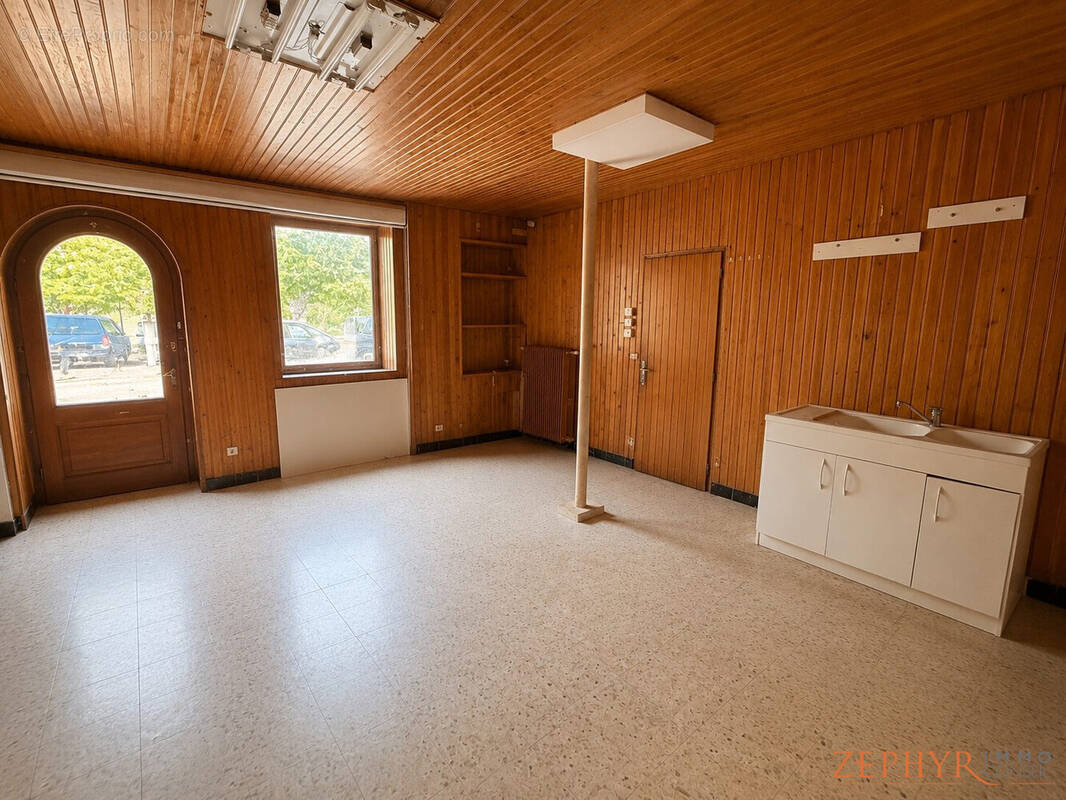 Appartement à L'ARBRESLE