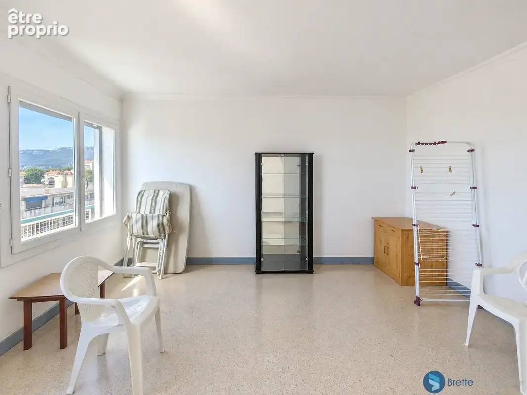 Toulon claret t5 100 m2 en dernier etage - photo 3