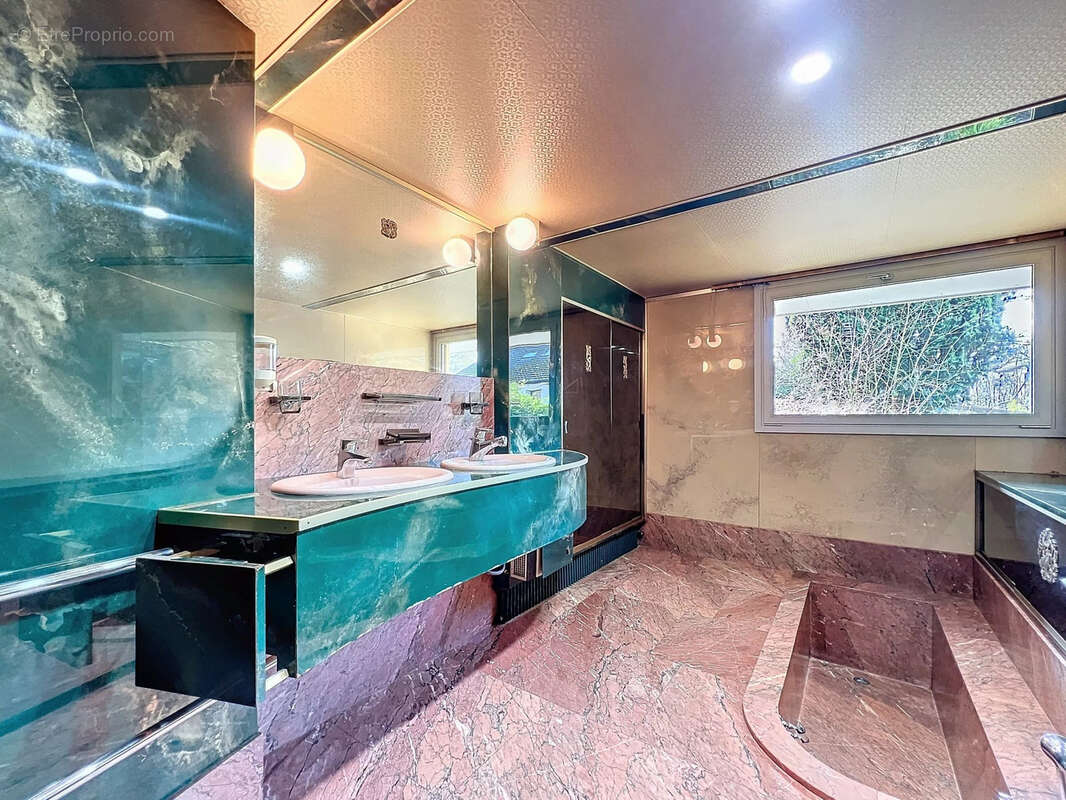 Maison à BOIS-GUILLAUME