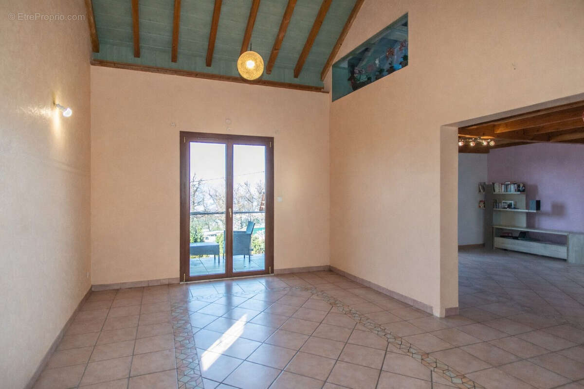 Maison à LUGRIN
