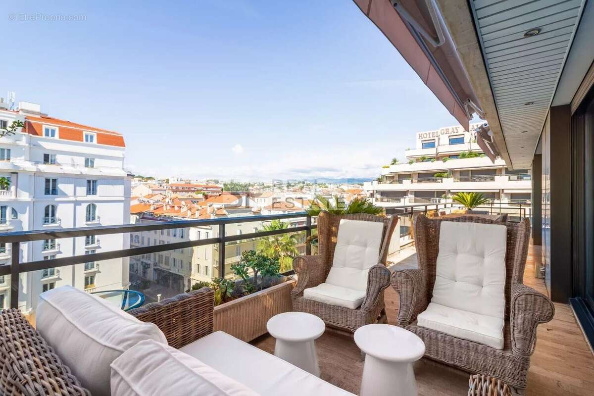 Appartement à CANNES