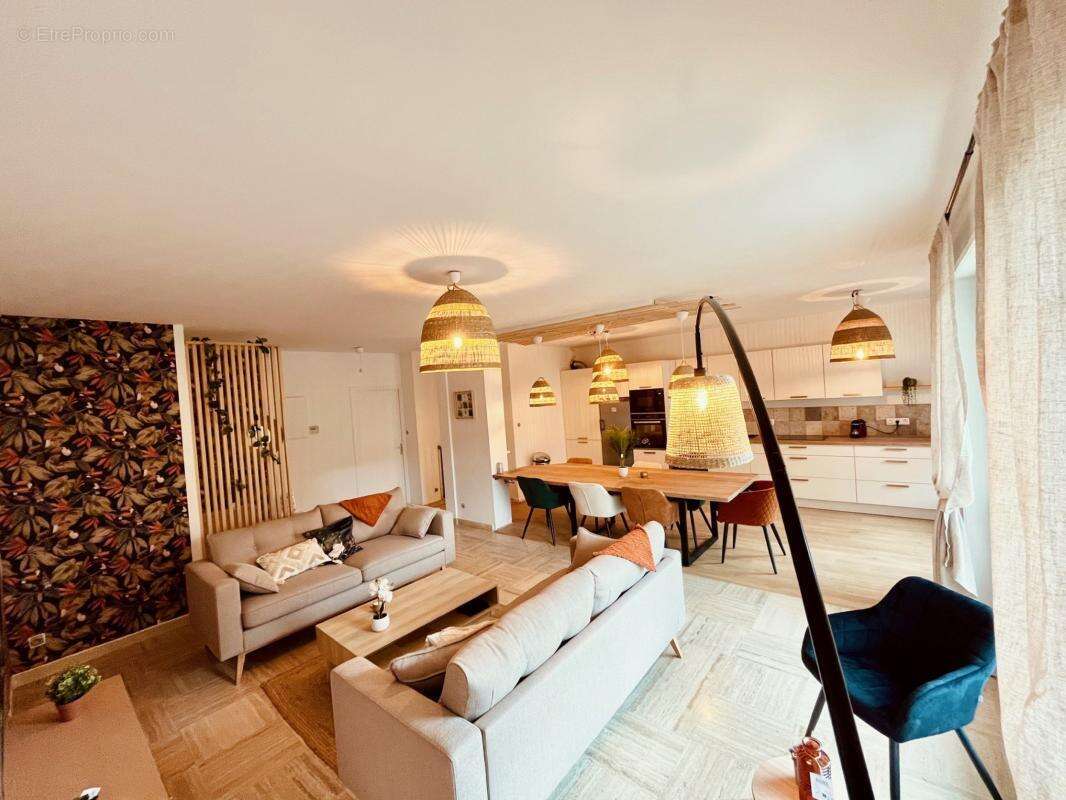 Appartement à SAINT-ETIENNE