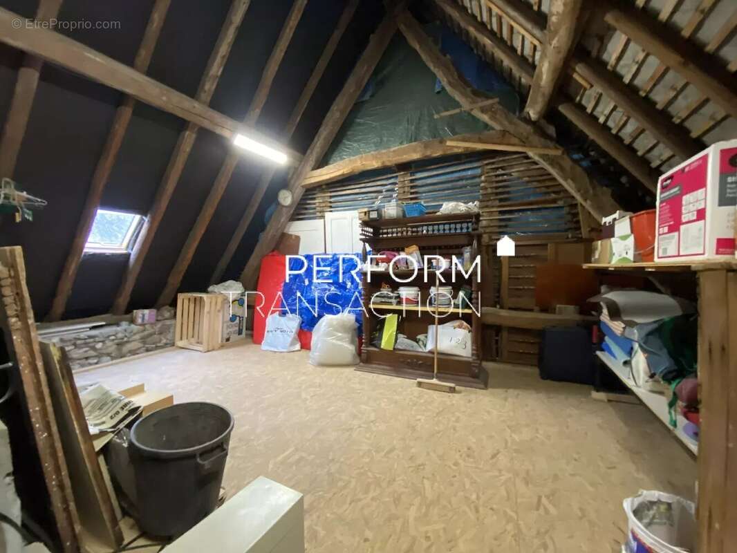 Maison à NOTRE-DAME-DE-VAULX