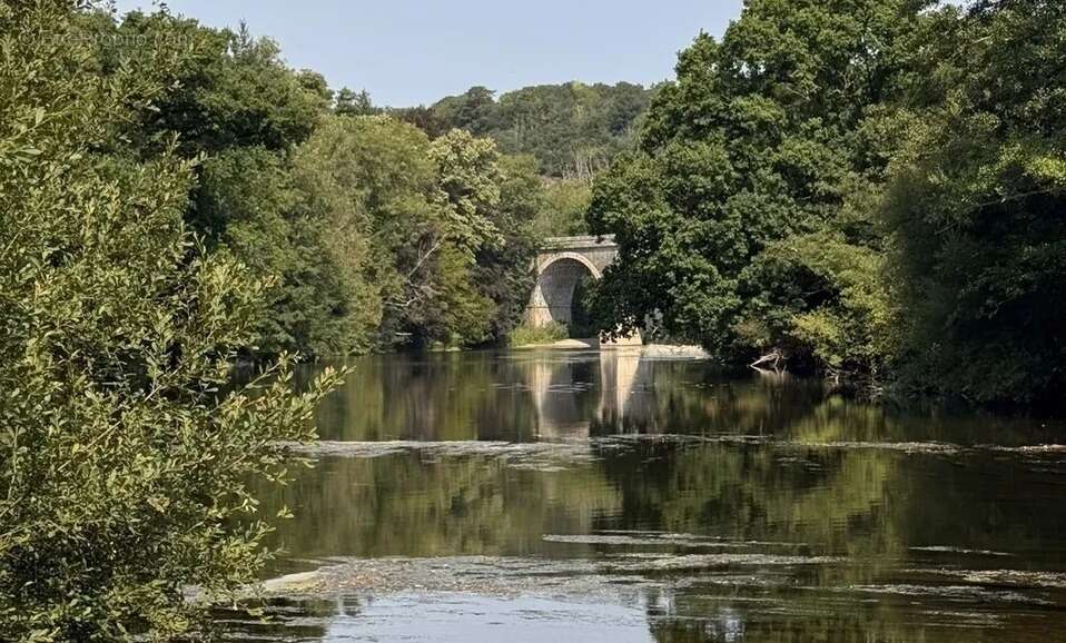 Terrain à FRESNEY-LE-PUCEUX