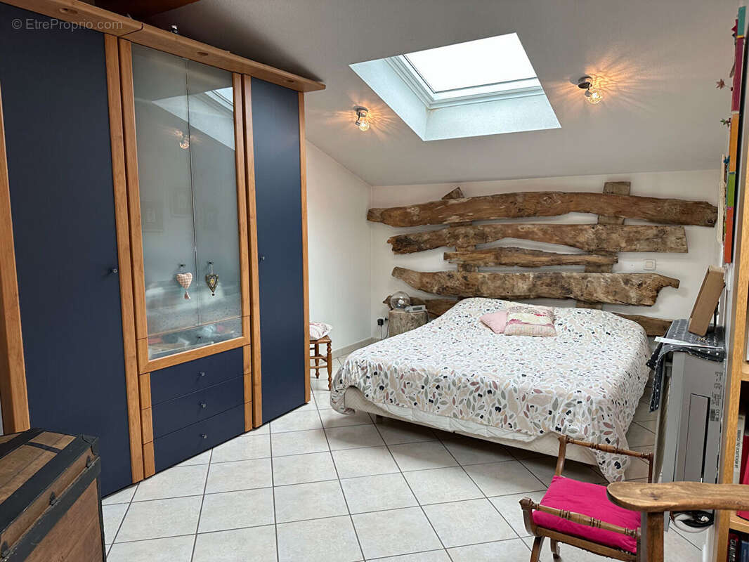 Appartement à NIVOLAS-VERMELLE