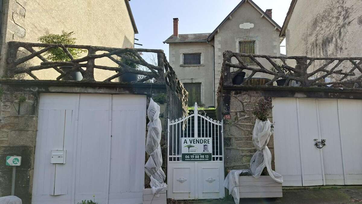 Maison à TEYSSIEU