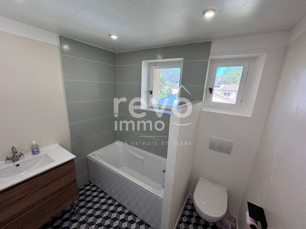 Maison à VAISON-LA-ROMAINE