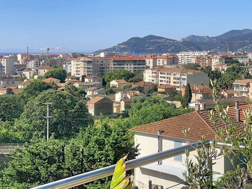 Appartement à CANNES