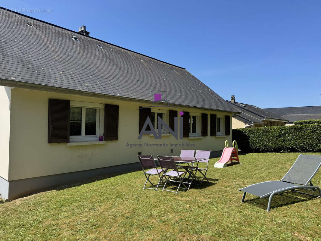 Maison à LONGUEVILLE-SUR-SCIE