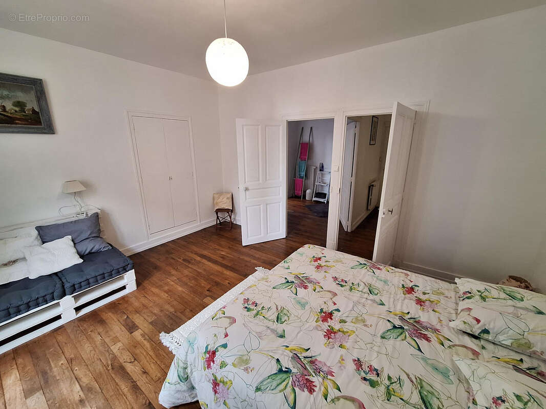 Maison à SALLES-DE-BELVES