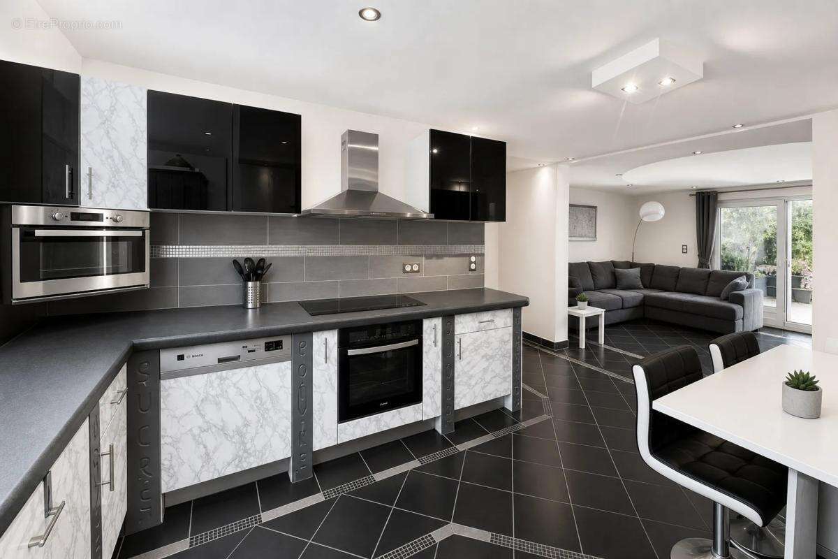Appartement à VILLEMOMBLE