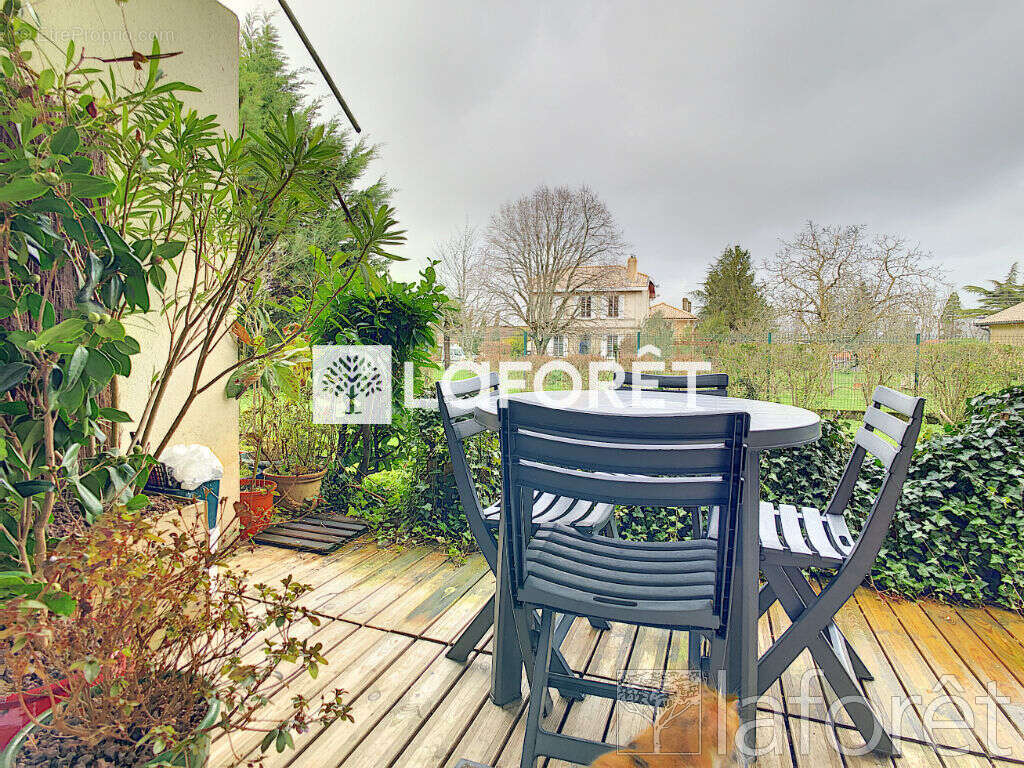 Appartement rez de chaussée Blaye proche toutes commodités - photo 3