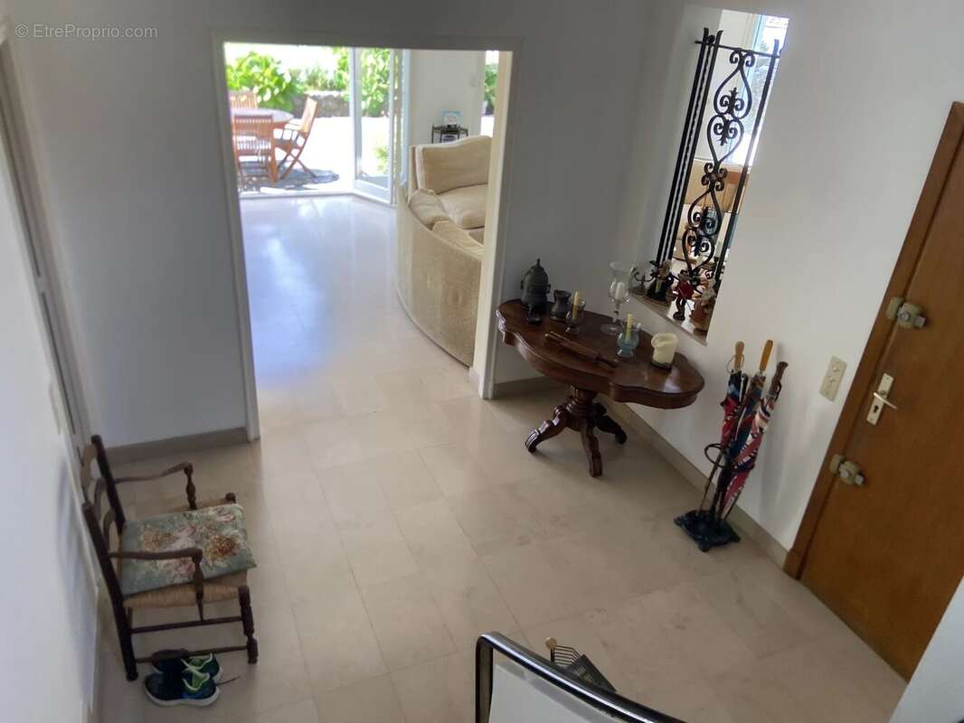 Maison à BERRE-LES-ALPES