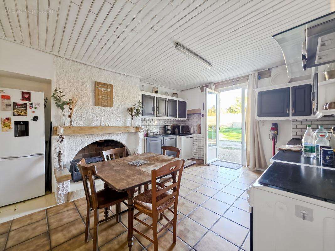 Maison à ROUFFIGNAC-DE-SIGOULES