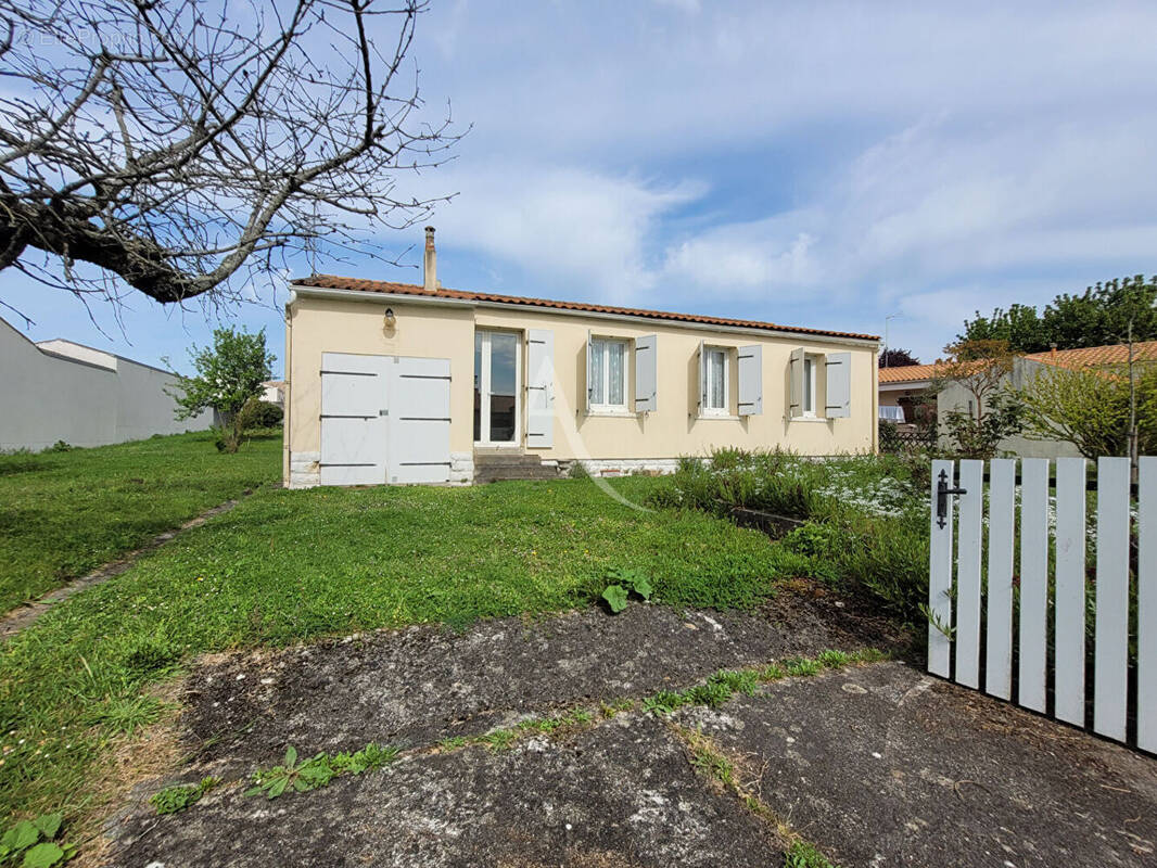 Maison à DOMPIERRE-SUR-MER