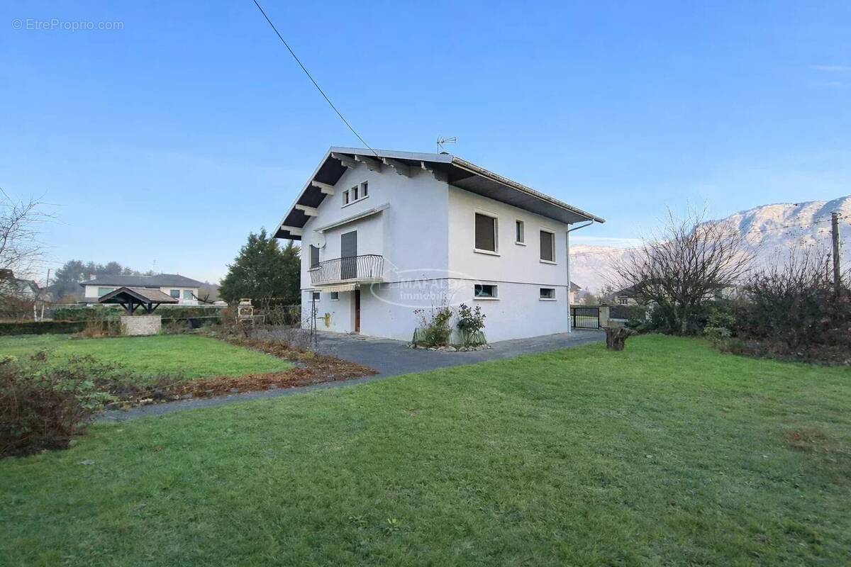 Maison à BONNEVILLE