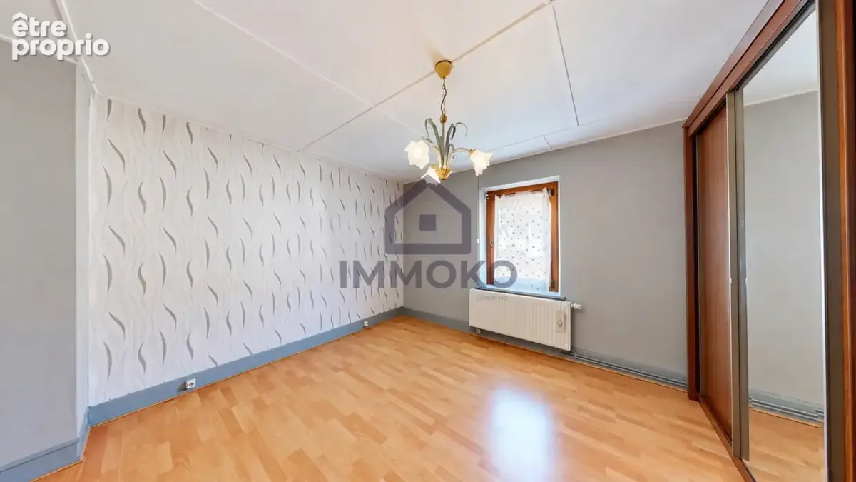 Charmante maison mitoyenne F4 avec garage et jardin à Mandeure - photo 4