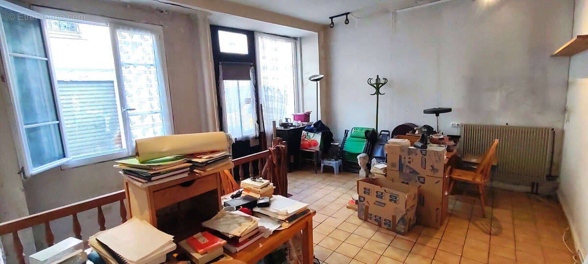 Appartement à PARIS-18E