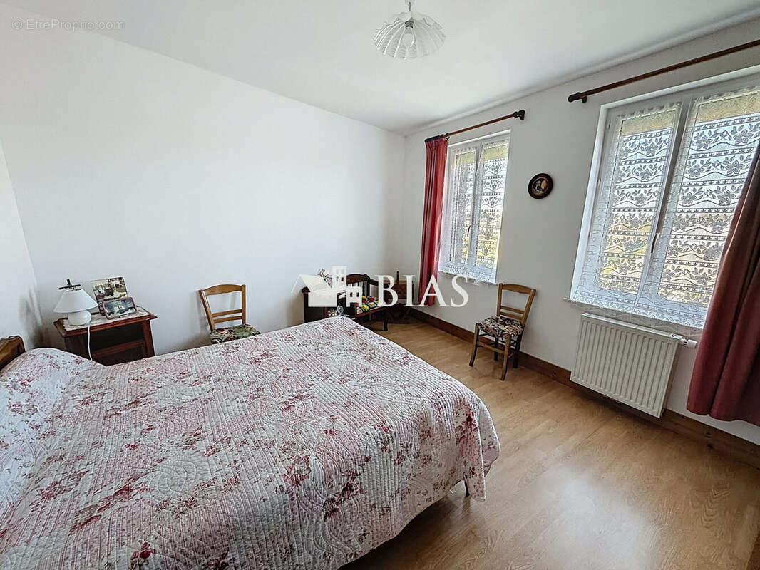 Maison à FORGES-LES-EAUX