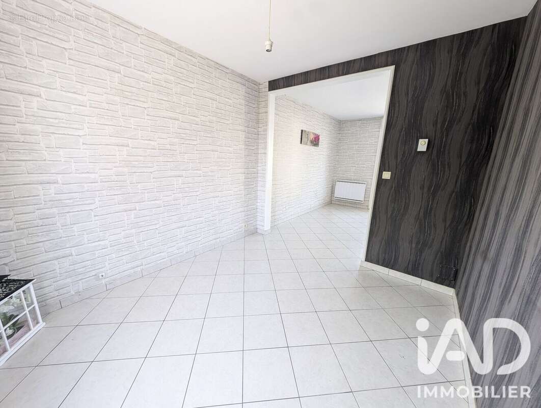 Maison 79 m² à Saint-Mars-D'outille  - photo 7