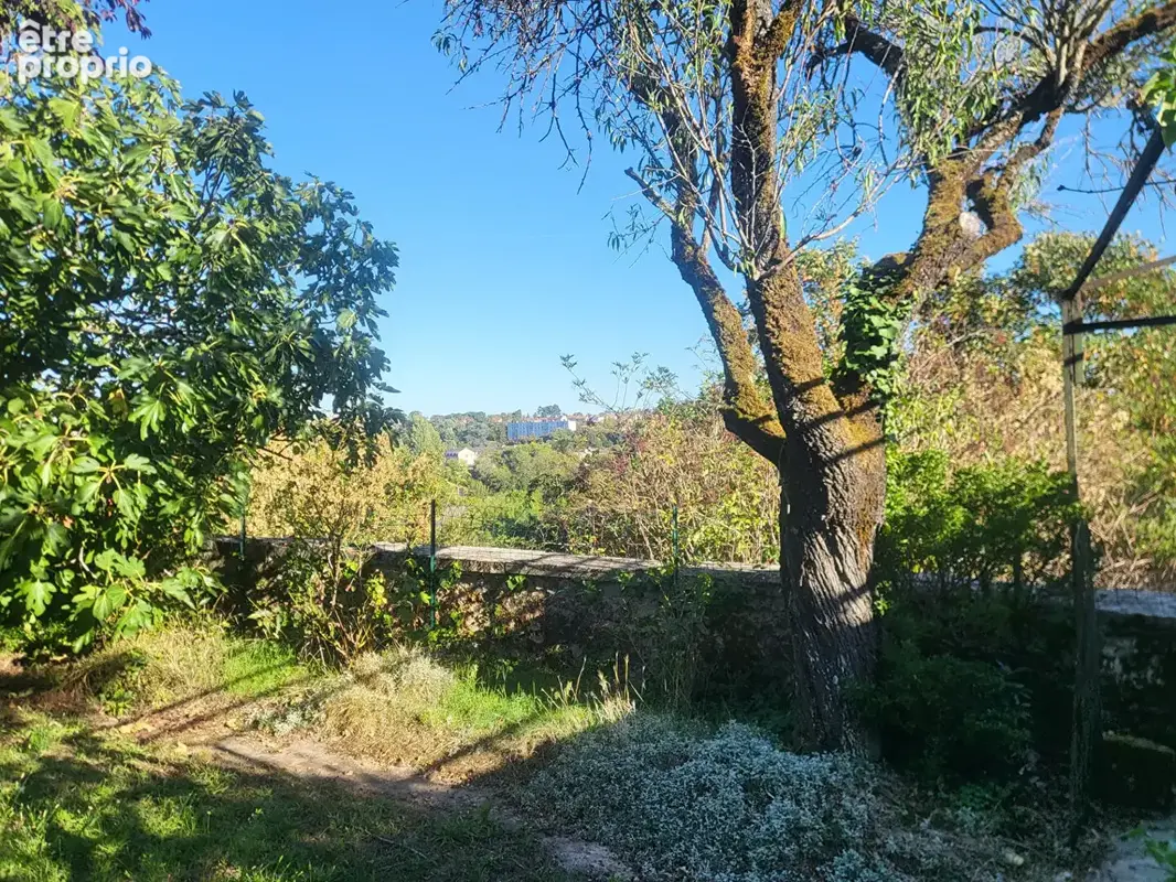 Rare sur le Plateau de Poitiers - Maison de caractère de 216 m² avec grand terrain - photo 2