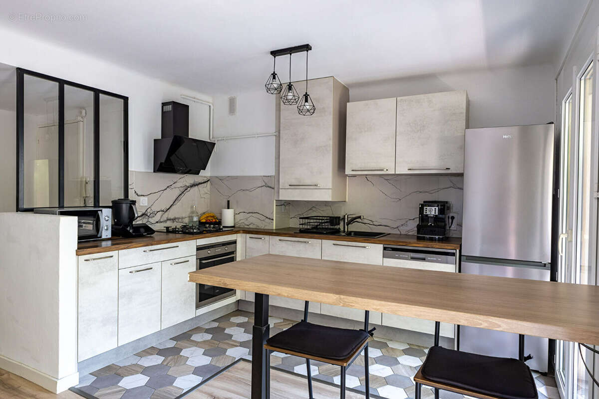 Appartement Marseille 3 pièce(s) 64.25 m2 - photo 6
