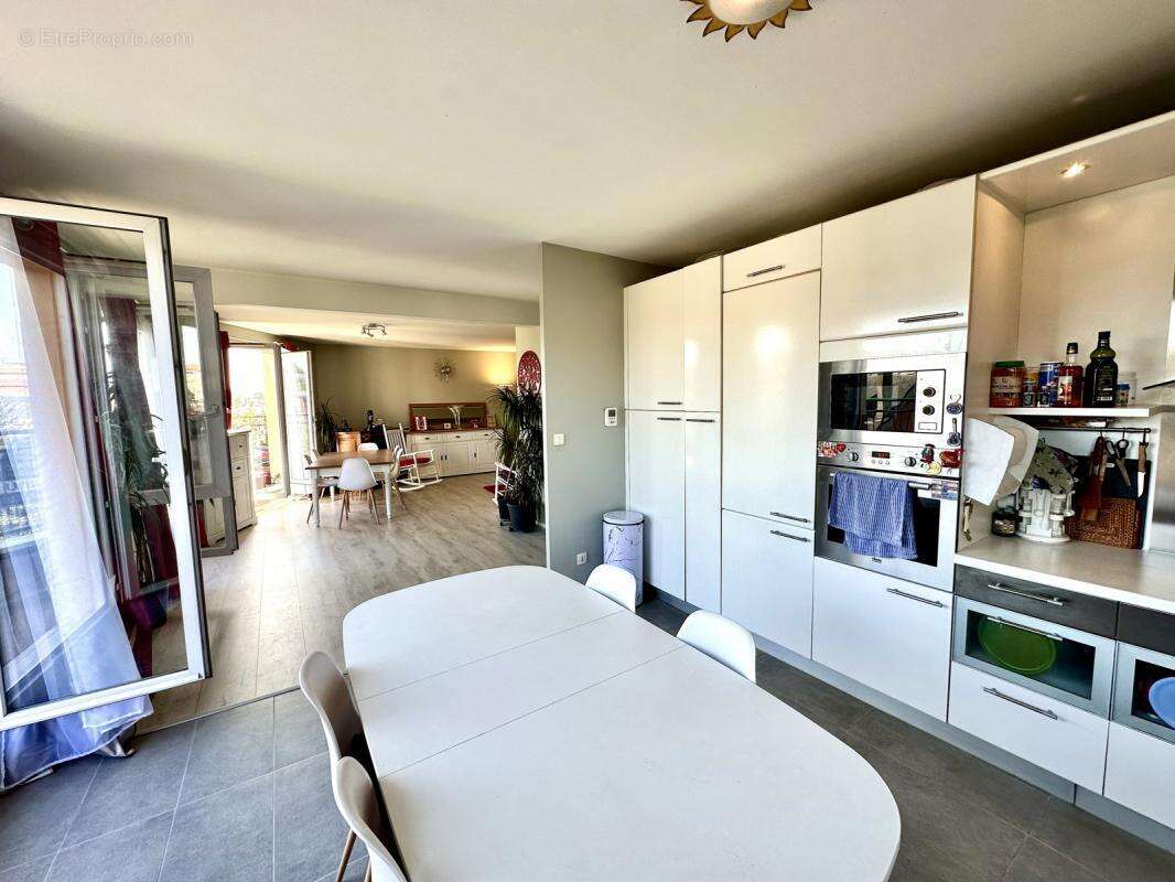 Appartement à CORBEIL-ESSONNES