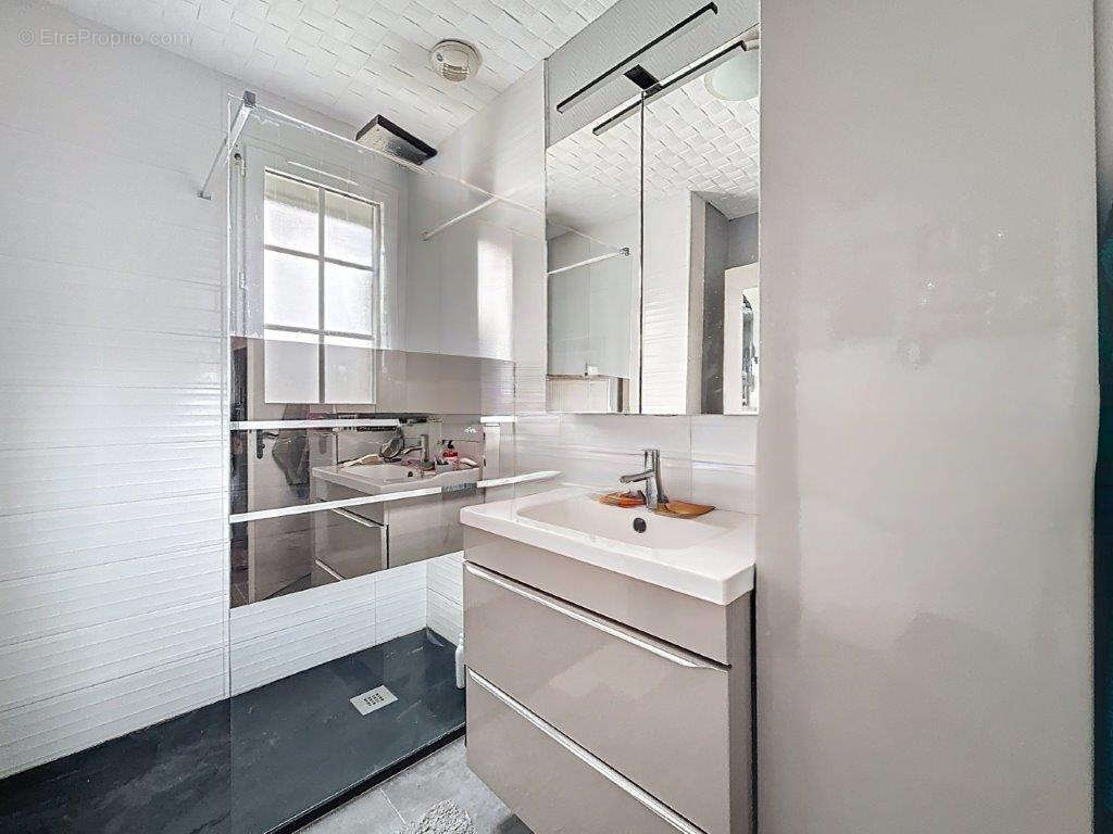 Maison à PICAUVILLE