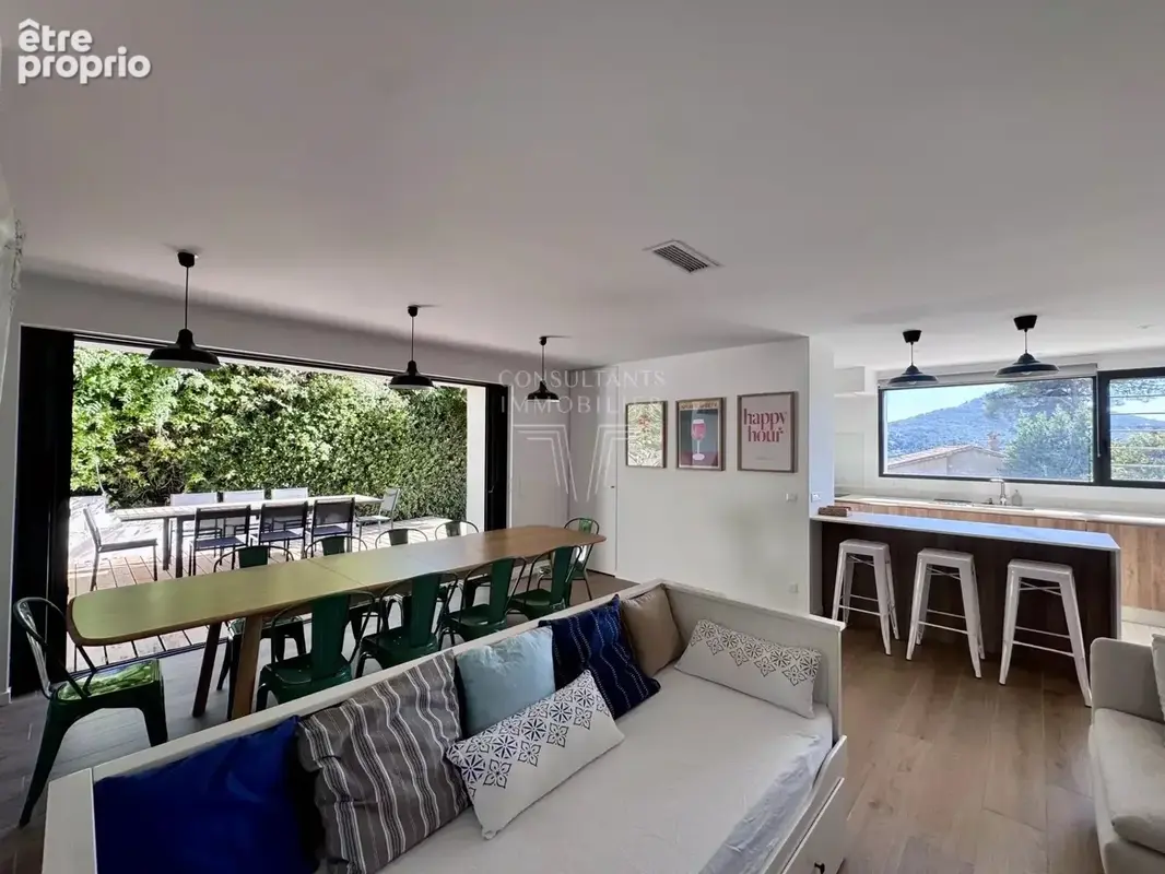 Villa contemporaine avec piscine et aperçu mer - photo 8