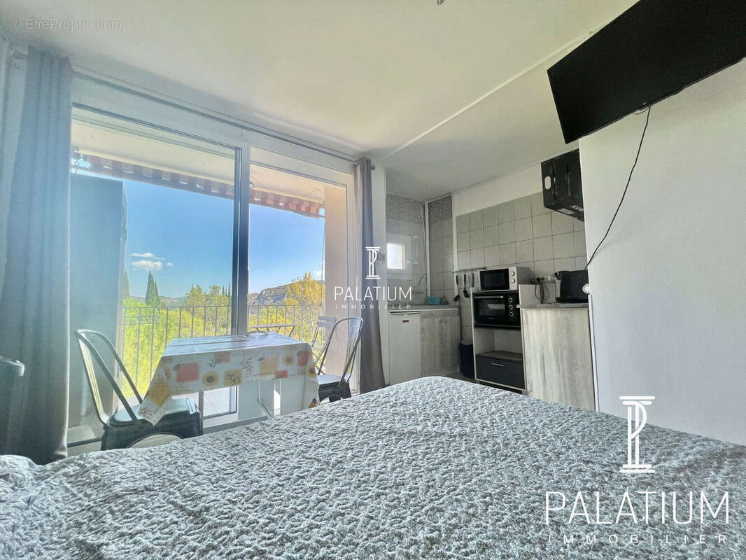 Appartement 17 m² à Greoux-Les-Bains  - photo 2