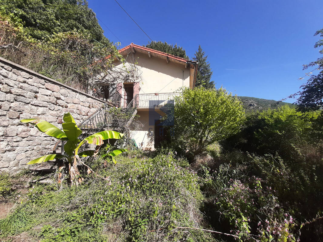Maison à SAINT-GENEST-LACHAMP