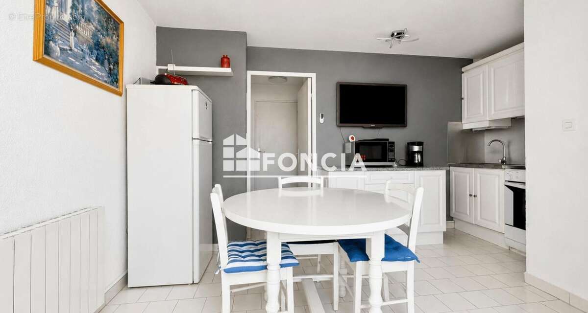 T2 cabine avec parking à 150 m de la plage de la Grande Conque - photo 2
