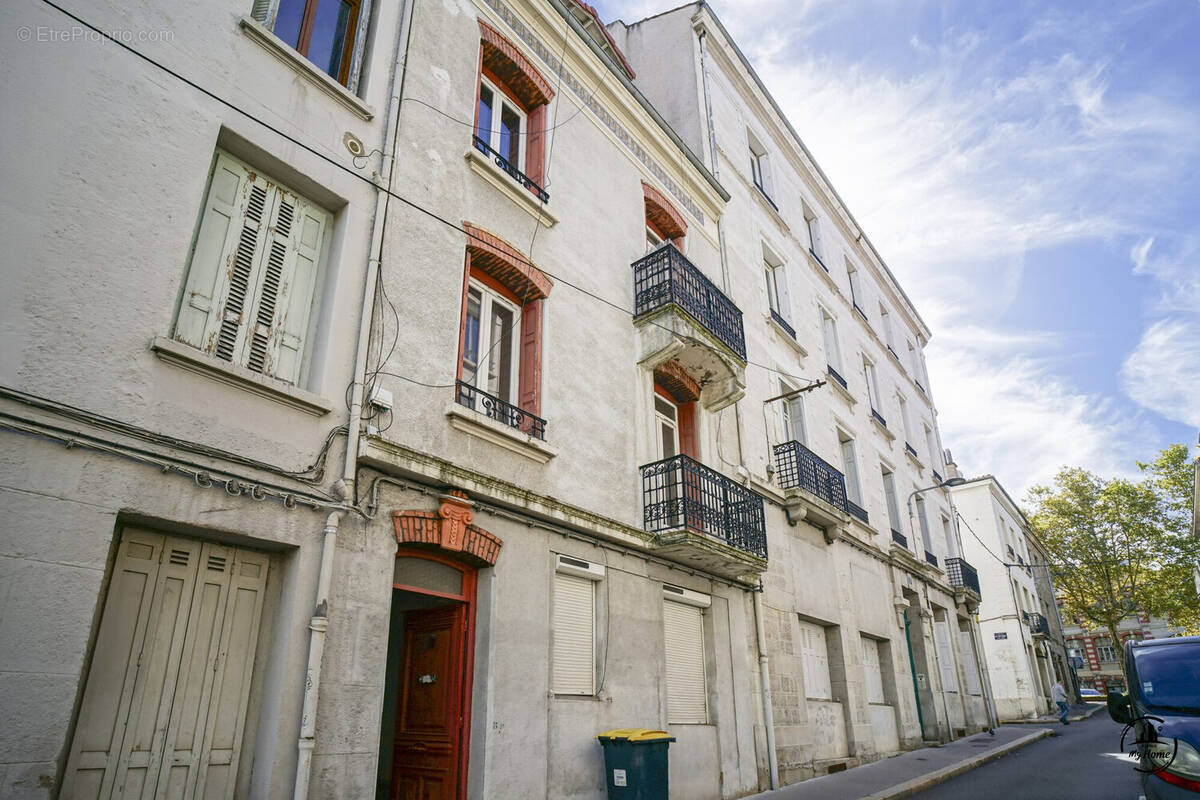 Appartement à SAINT-ETIENNE