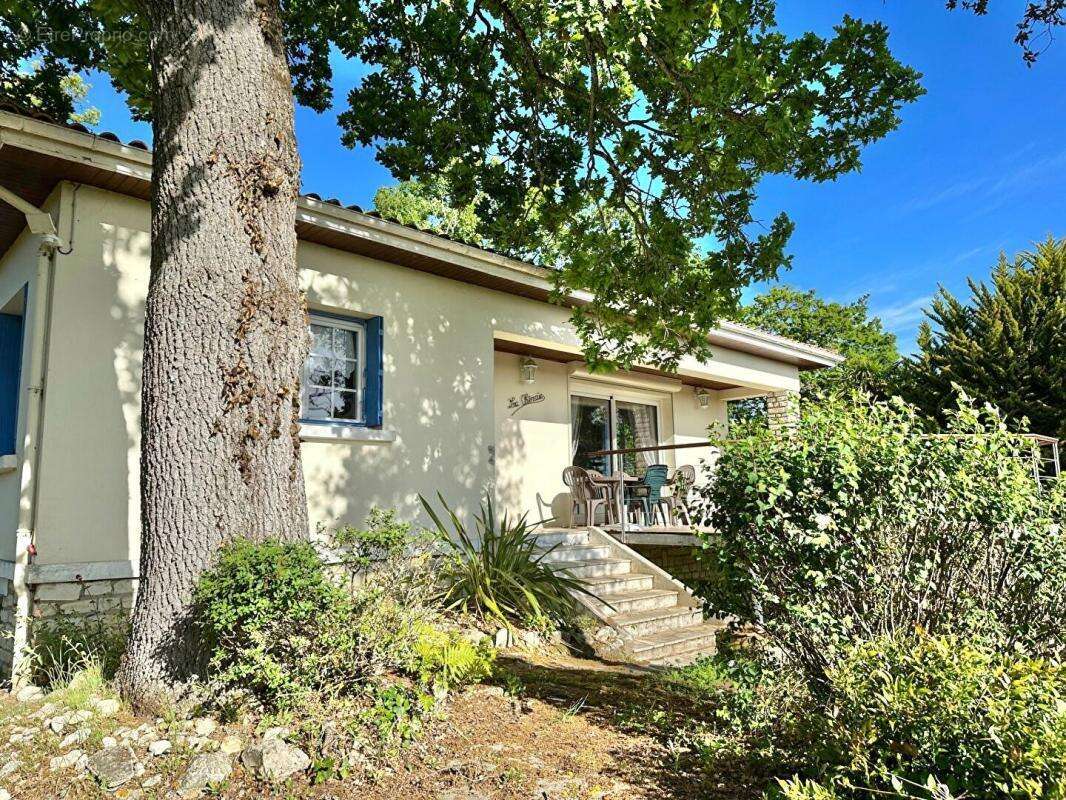 A VENDRE - Villa avec vue sur l'océan ! - photo 3