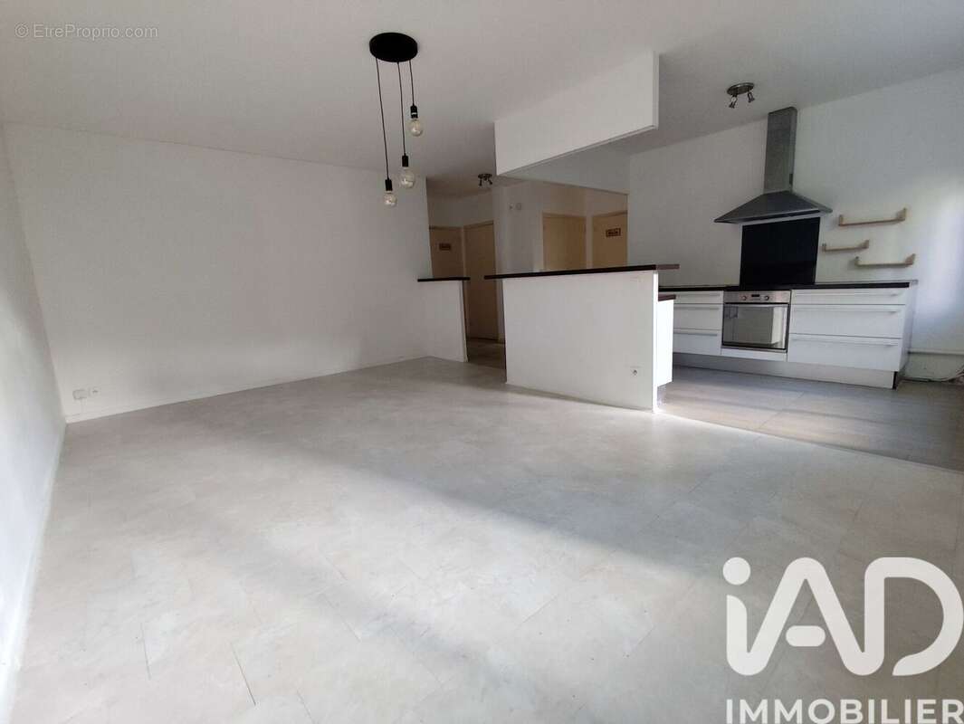 Photo 2 - Appartement à SAINT-ETIENNE