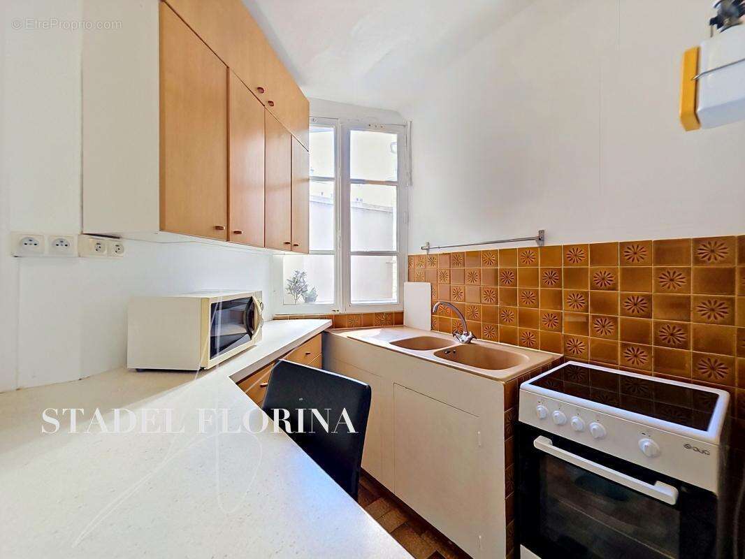 Appartement à PARIS-14E
