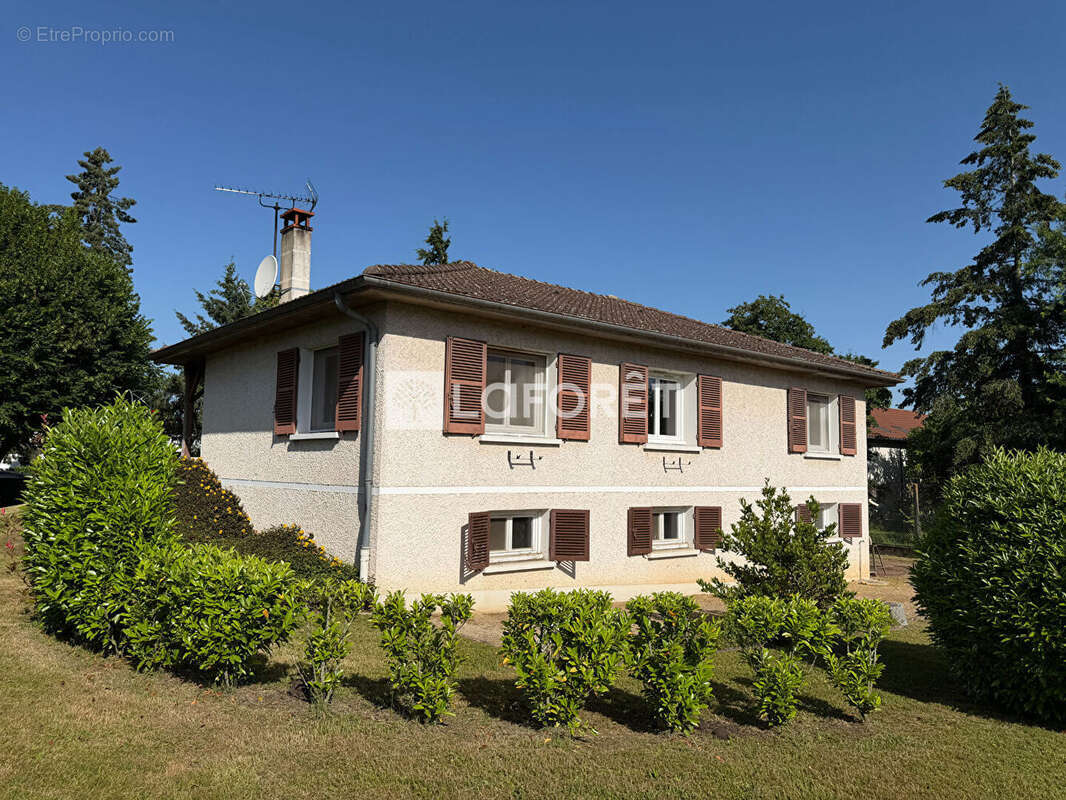 Maison à CHATILLON-SUR-CHALARONNE