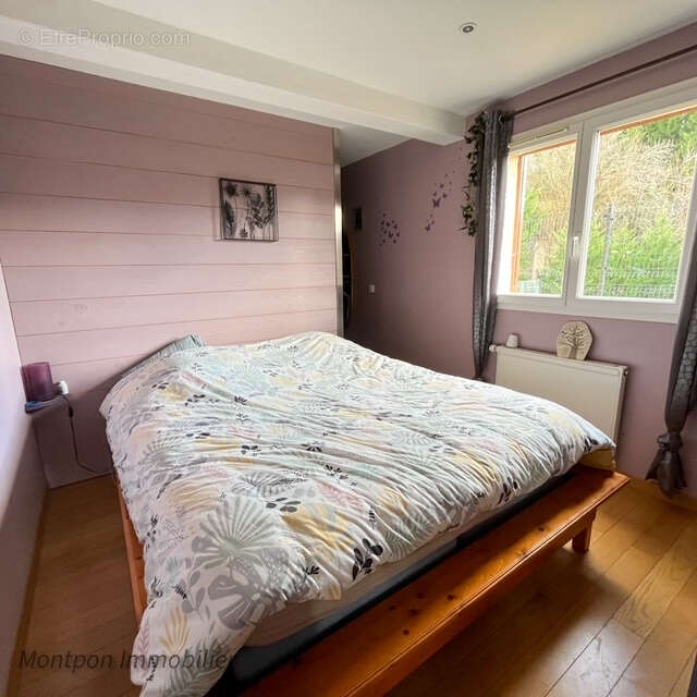 Maison à SAINT-GERAUD-DE-CORPS