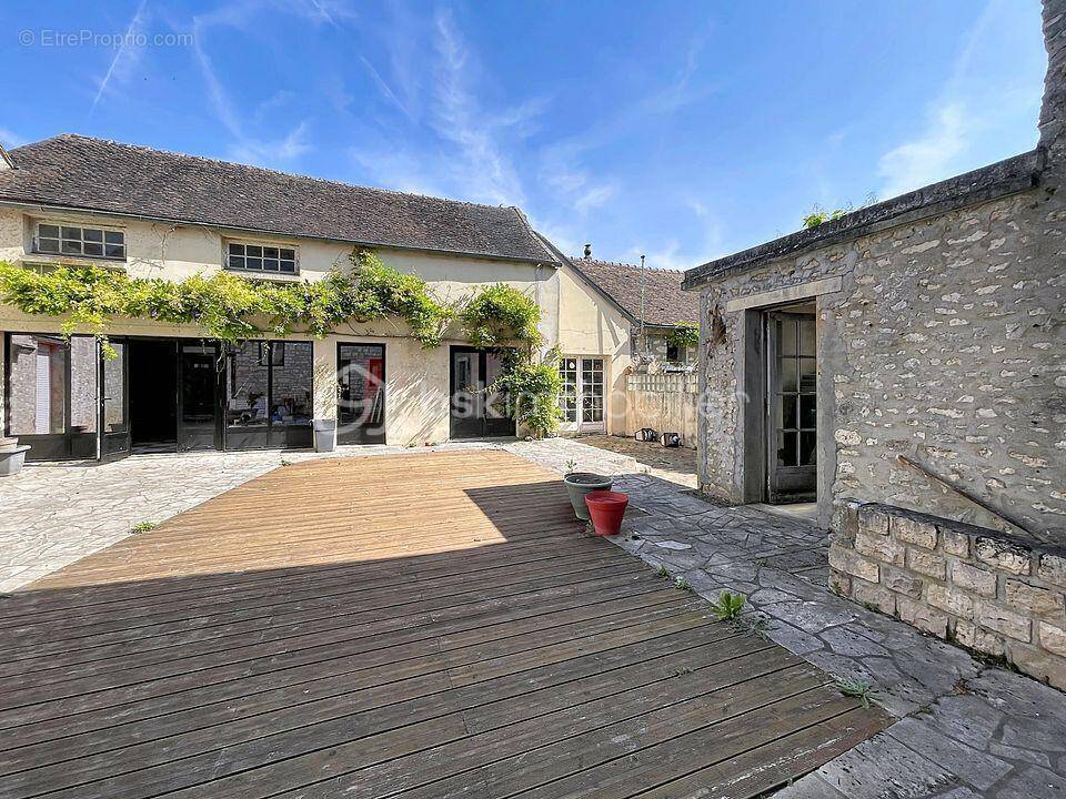 Maison à CHATEAU-LANDON