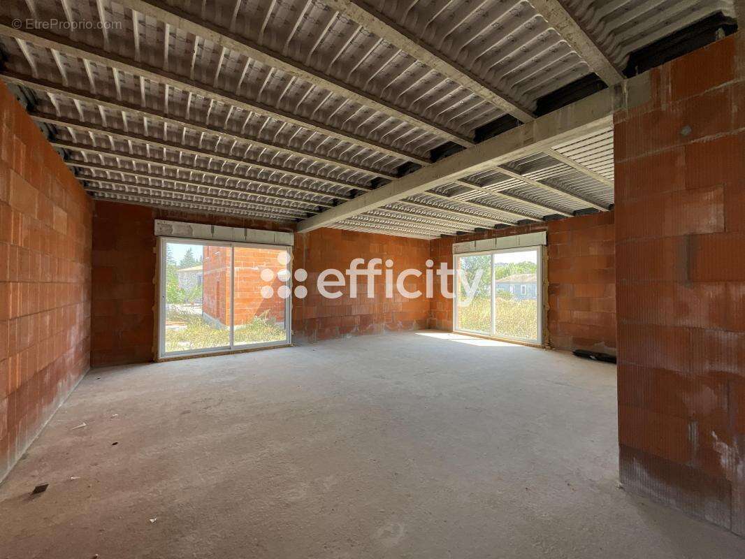 Maison à LAVILLEDIEU