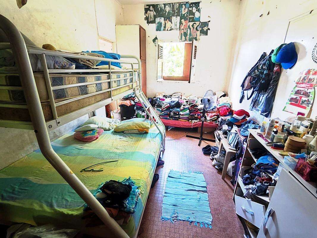 Maison sur un terrain de 123 m2 en plein cœur de Basse-Terre - photo 7