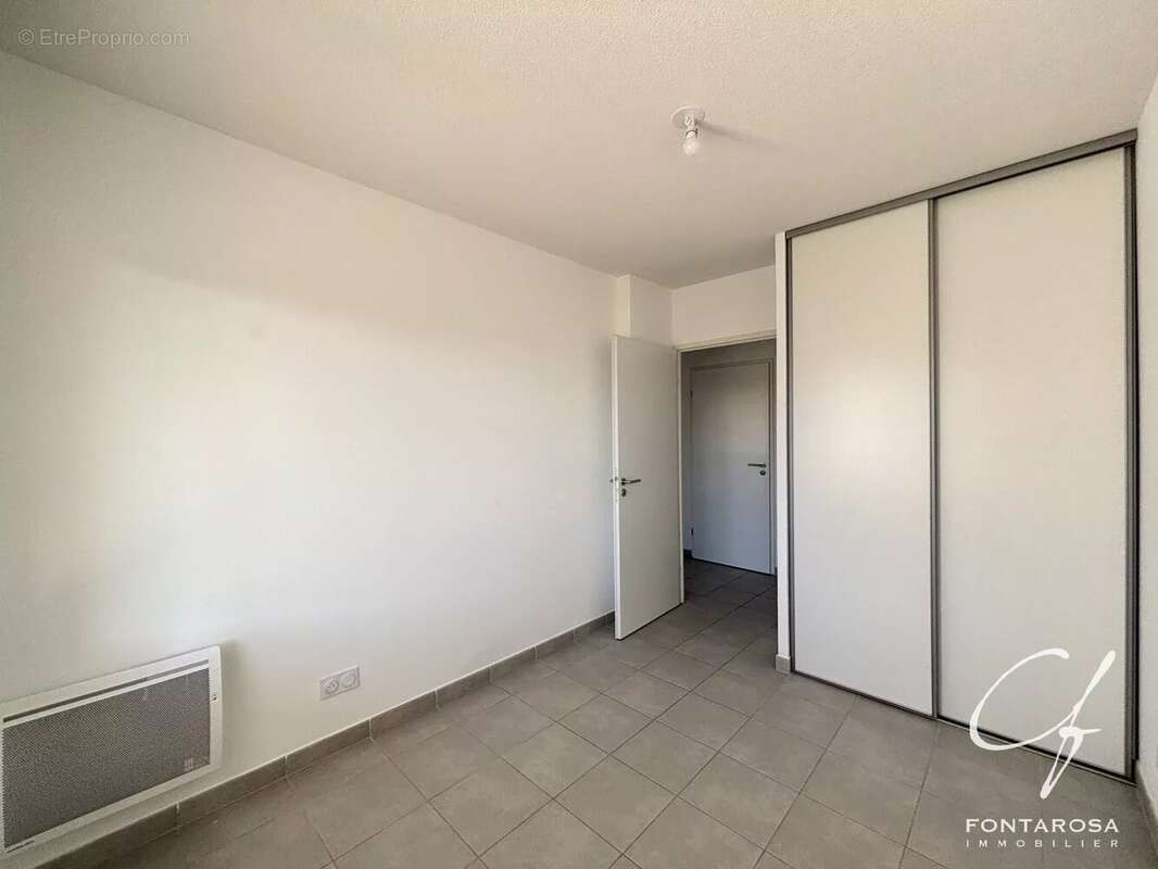 Appartement à LE MUY