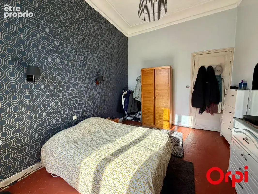 T4 de charme avec balcons et chambres de bonne – 128 m² – Saint-Charles / Le Chapitre (13001) - photo 17