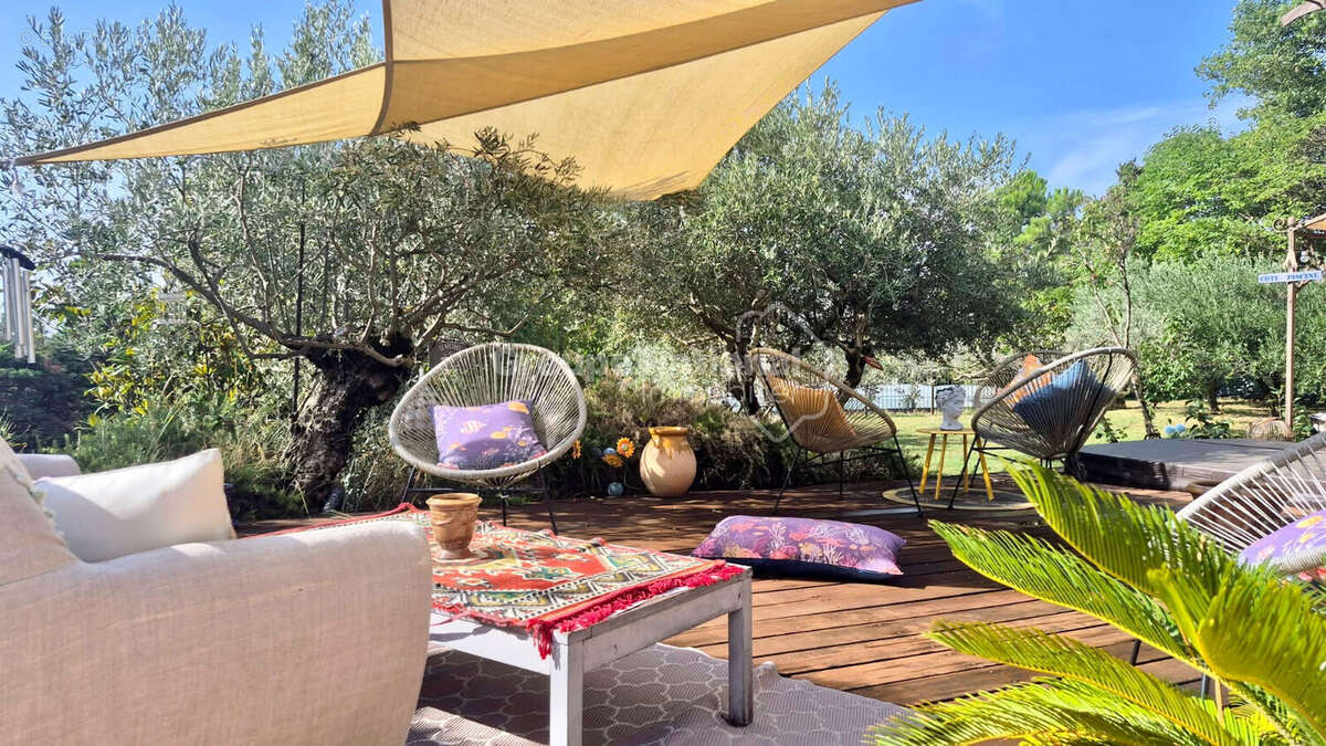 Maison à ROCHEFORT-DU-GARD